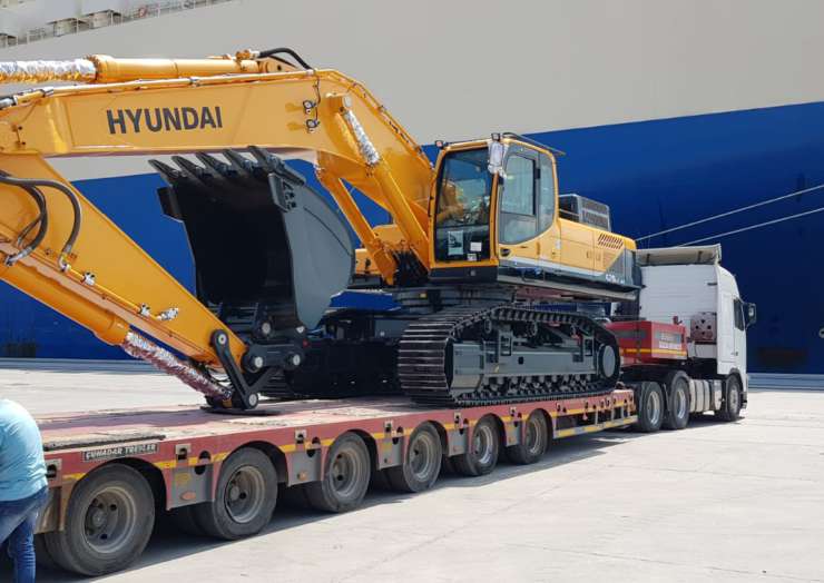 Перевозка экскаватора Hyundai из Кореи в Армению